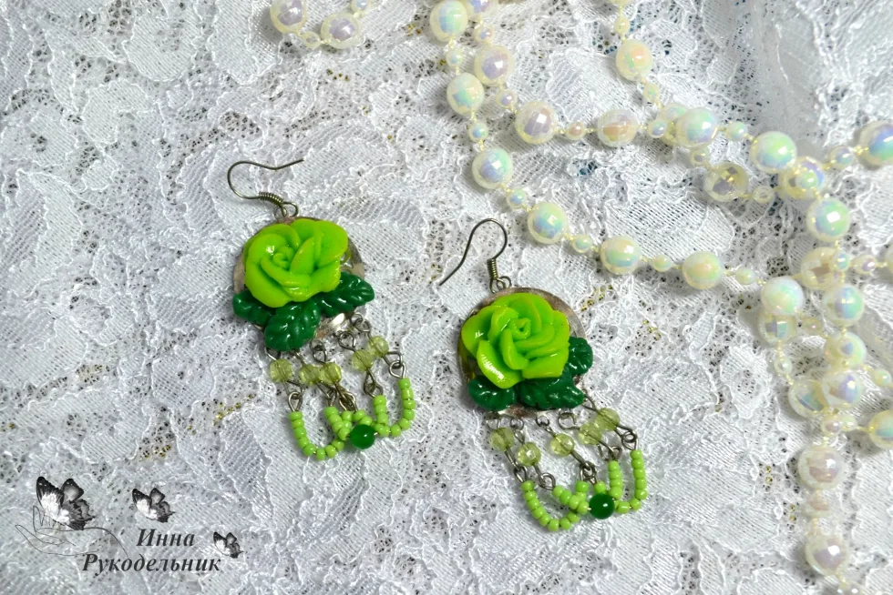 Сережки "Ніжність троянди"
http://vk.com/craftirs