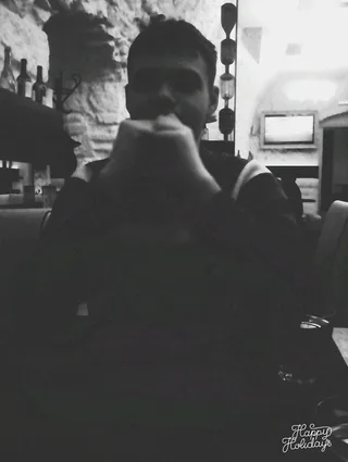 Apri la foto