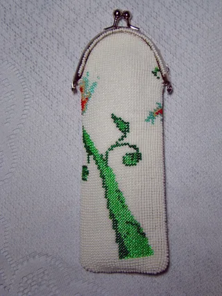 Павич на дереі