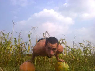 STREET WORKOUT