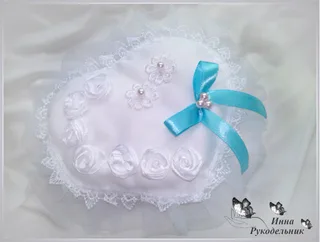 Подушечка для обручок "Серце"
http://vk.com/craftirs