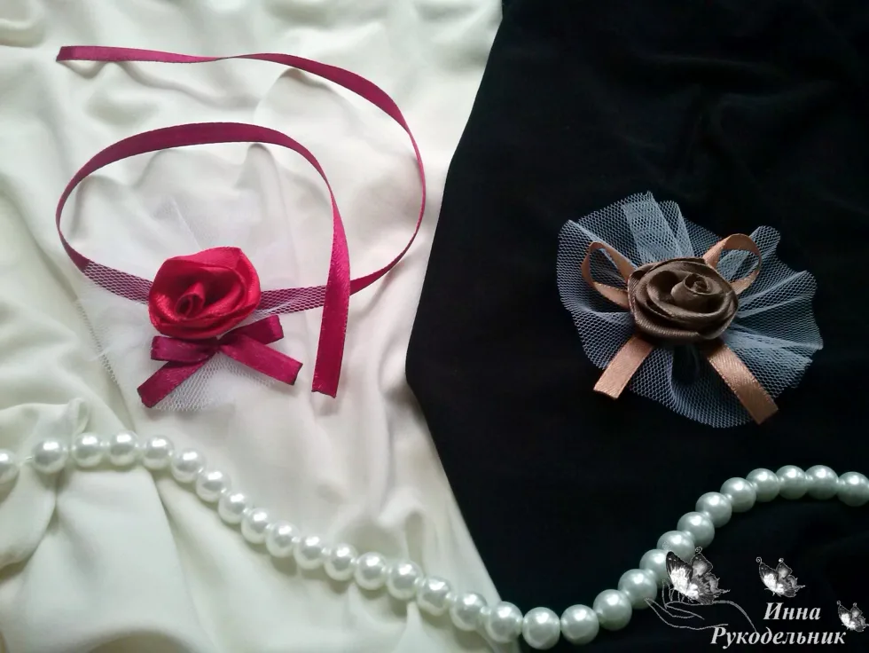 Бутоньєрки для гостей (чоловічі та жіночі).
http://vk.com/craftirs