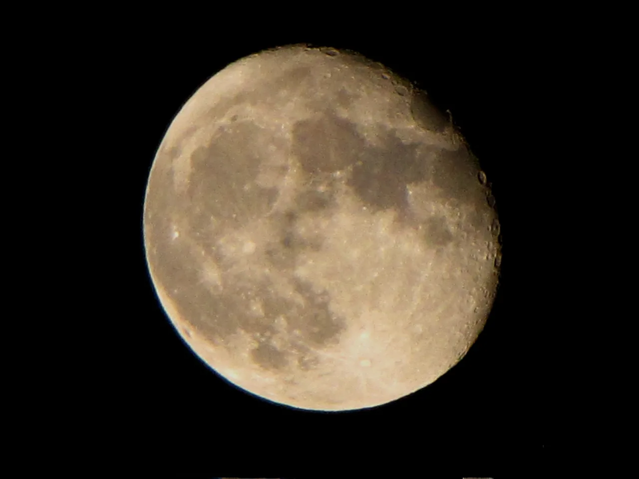 Місяць 10.10.2014 р.