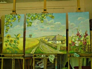 "Моє дитинство неозоре, куди я лину залюбки"