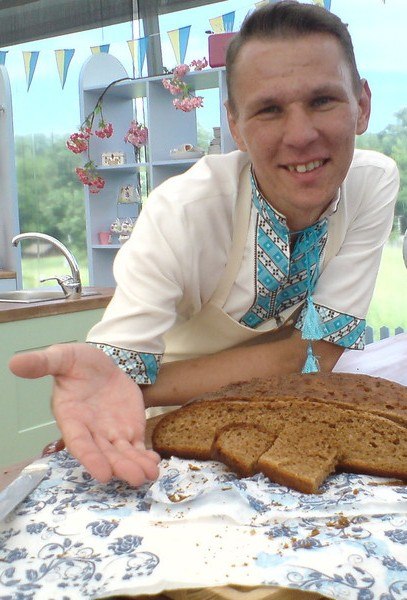 Хліб житньо-пшеничний з горіхами та інжиром!
