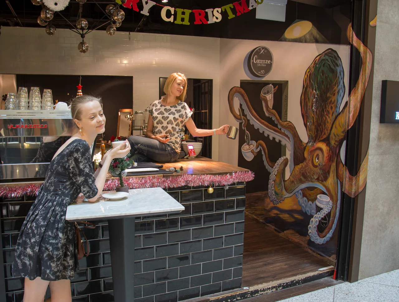 "Octopus in the cafe"