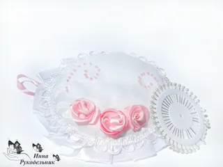 Подушечка для голок та булавок
http://vk.com/craftirs