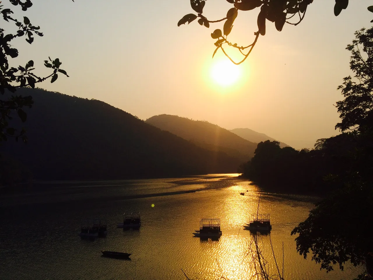 Pokhara Fewa lake sunset