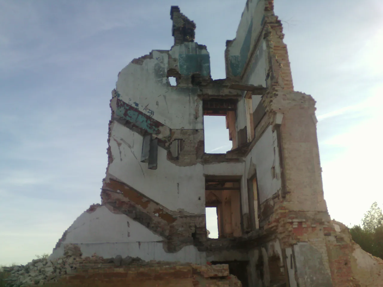 Зруйновані казарми Ковель